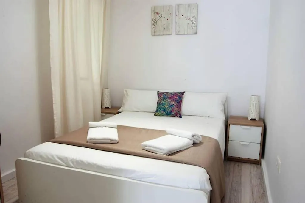 City Center Big Apartment-Family & Friends-5 Beds Malaga