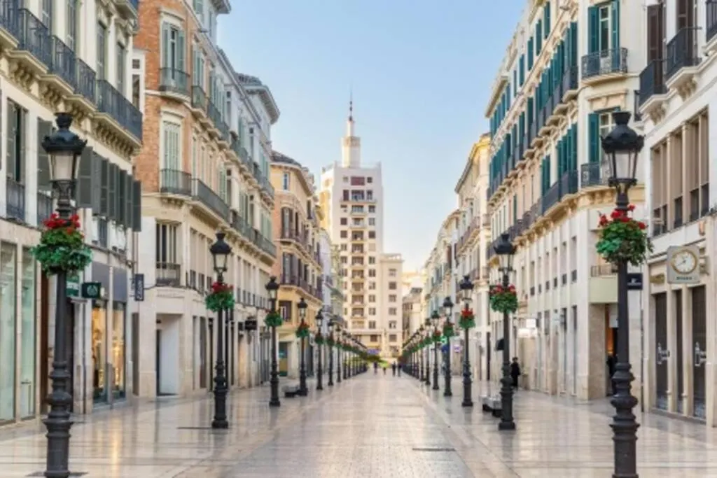 City Center Big Apartment-Family & Friends-5 Beds Málaga Appartement